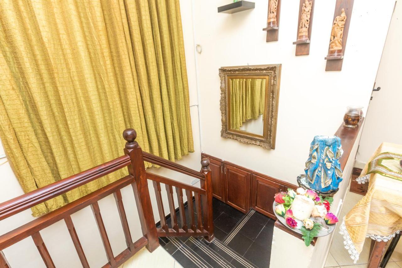 Fort Thari Inn Гале Екстериор снимка