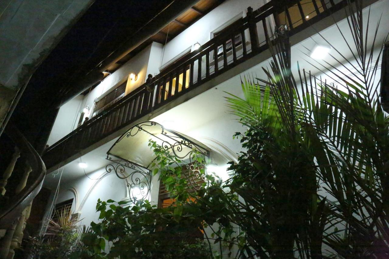 Fort Thari Inn Гале Екстериор снимка